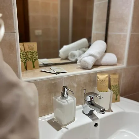 Trulli Duomo Di Calce *