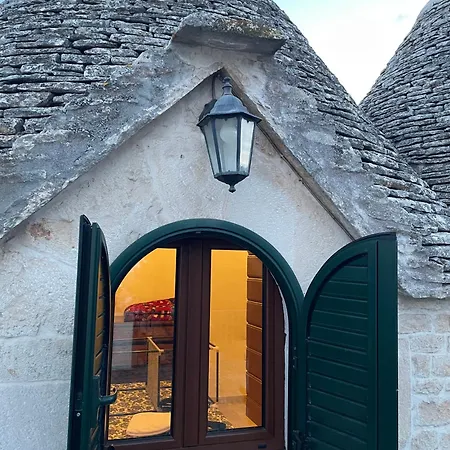 Trulli Duomo Di Calce *